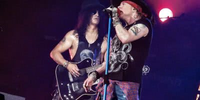 Watch Guns N' Roses debut cover of an AC/DC classic