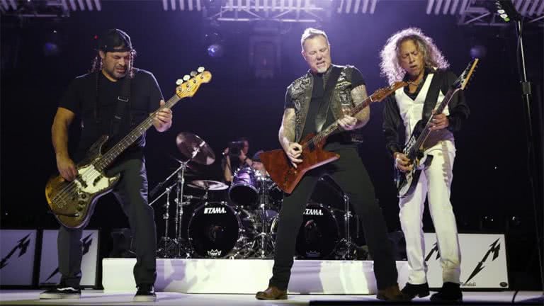 Metallica performing live