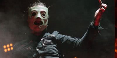 Corey Taylor thinks he caught COVID from a "selfish" fan at one of his gigs