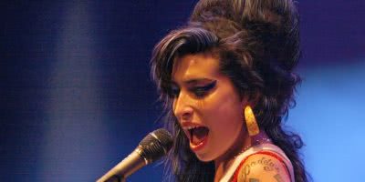 Amy Winehouse expanded compilation album