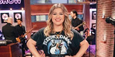 Christmas has come early thanks to Kelly Clarkson's new single