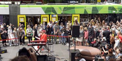 Tones and I busking in Melbourne