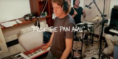 Dave Grohl manages to 'Fuck The Pain Away' with a bangin' Peaches cover
