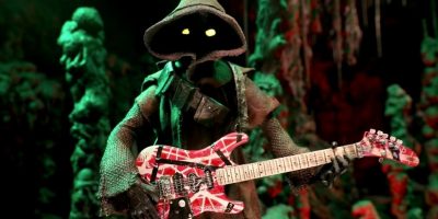 A starwars Jawa covers an Eddie Van Halen classic