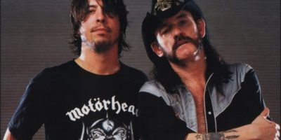 Dave Grohl and Lemmy of Motorhead standing together