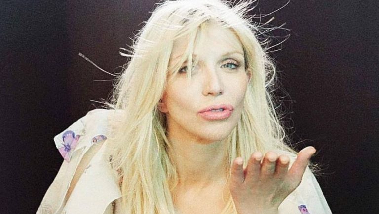 Courtney Love reveals she almost died last year