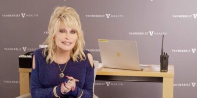 dolly parton gets covid-19 vaccine