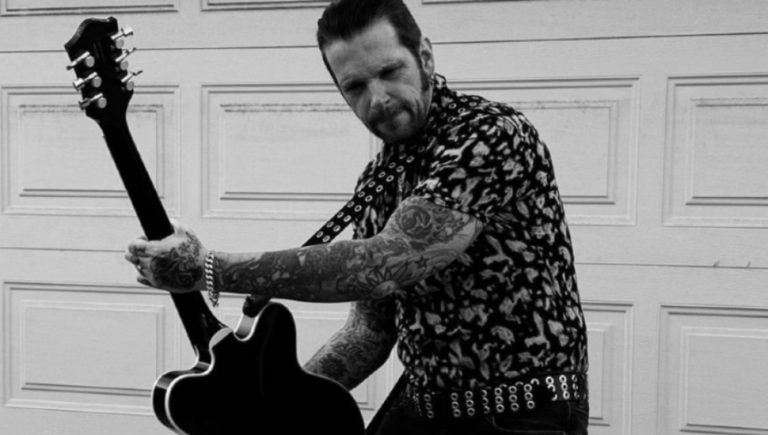 ricky warwick rock ain't dead