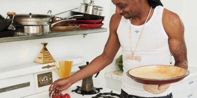 Snoop Dogg has invited Harry and Meghan around for dinner this Thanksgiving