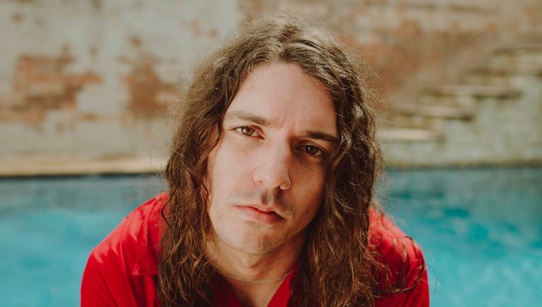 Video of the Week: ioakim, 'swimming pools'