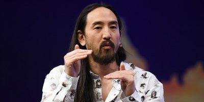 Steve Aoki halts gig to proudly show off his expensive NFT