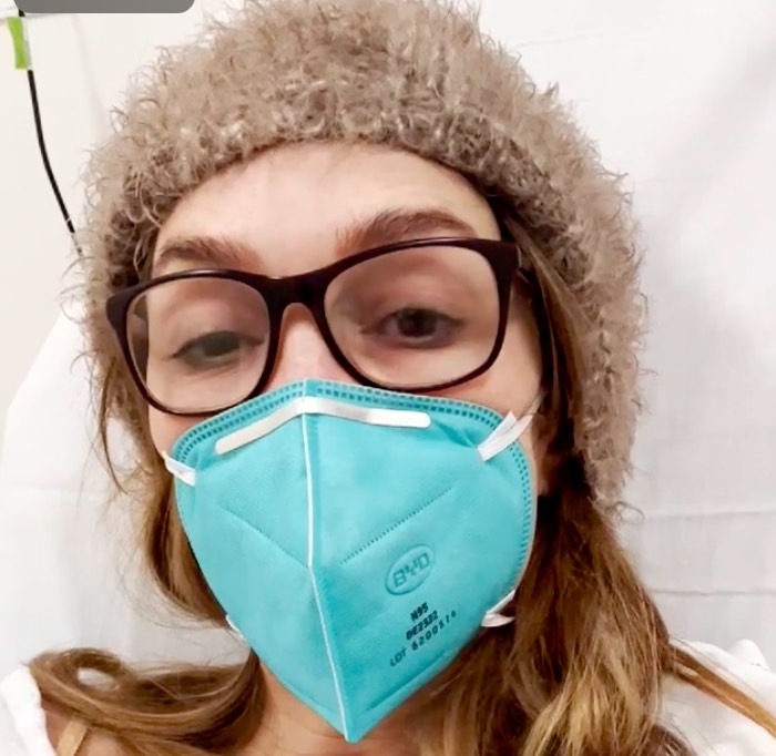 Chantoozies singer hospitalised with COVID-19 despite being double-vaxxed