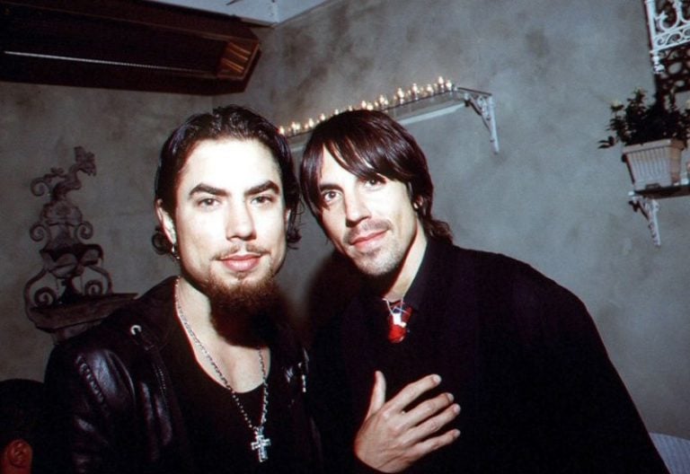 Watch Dave Navarro and Anthony Kiedis cover a Lou Reed classic