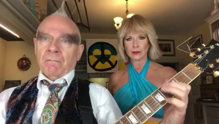 Robert Fripp and Toyah release bonus cover for the Ukrainian people