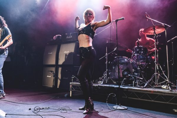 Amyl and the Sniffers