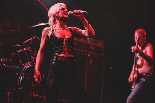 Amyl and the Sniffers