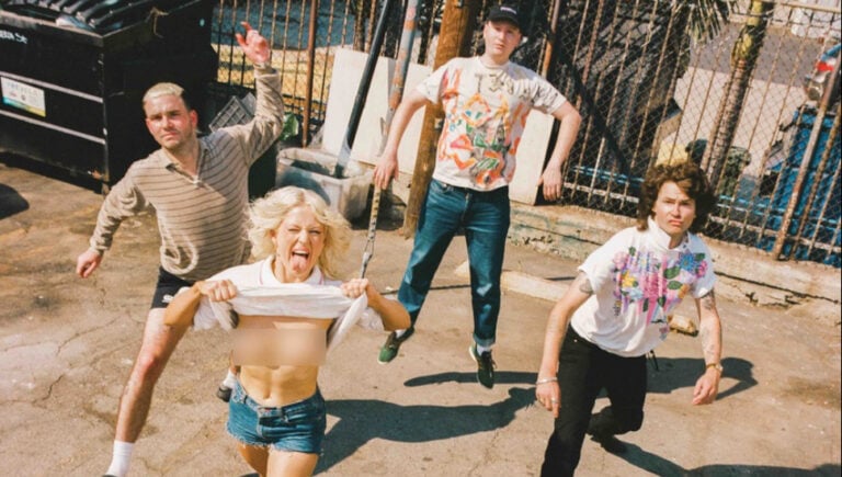 Amyl and the Sniffers