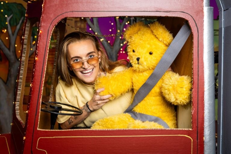 G-Flip stars with Big Ted on a new episode of Play School. Image: ABC.