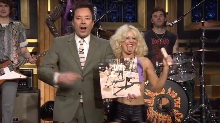 Amyl and the Sniffers on Fallon