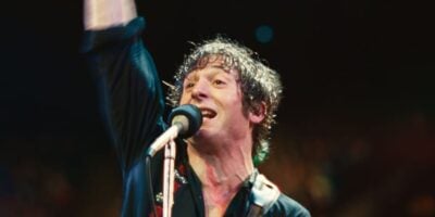 Jeremy Allen White as Bruce Springsteen in Deliver Me From Nowhere trailer