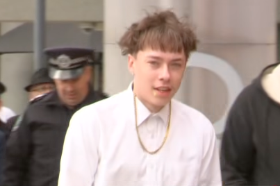 Skux, Logan Cudarans, outside court
