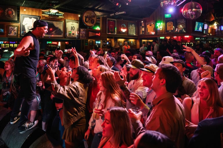 Mustang Bar