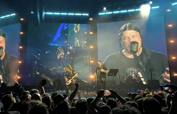 Metallica cover The Chat's Smoko in Brisbane