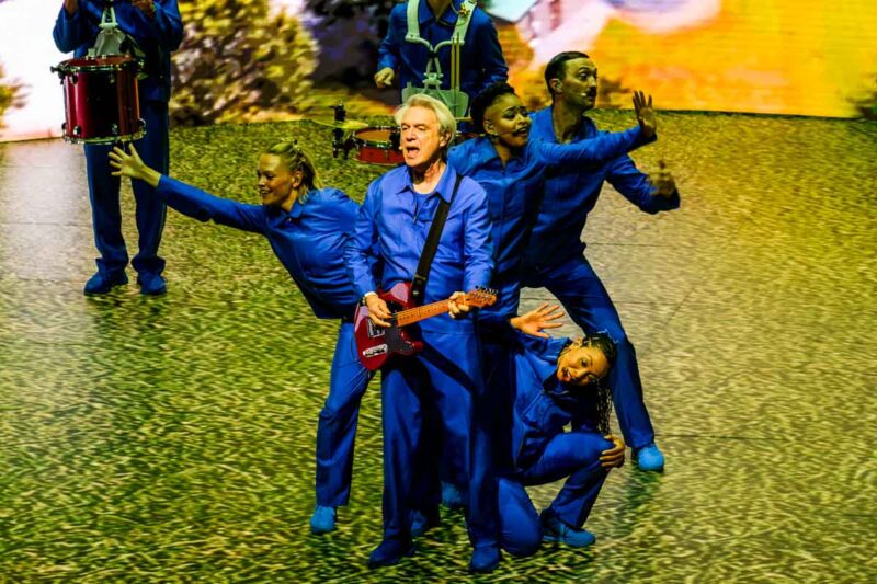 PHOTOS: David Byrne @ Tiktok Entertainment Center