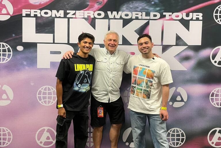 L_R_-Shan-Patils-Linkin-Park-Tour-Director-Jim-Digby-Jared-Garwood-15-millionth-ticket-purchaser.Courtesy-Qudos-Bank-Arena