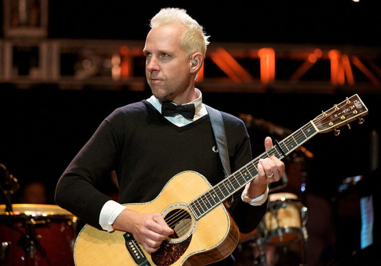 Tom Dumont of No Doubt