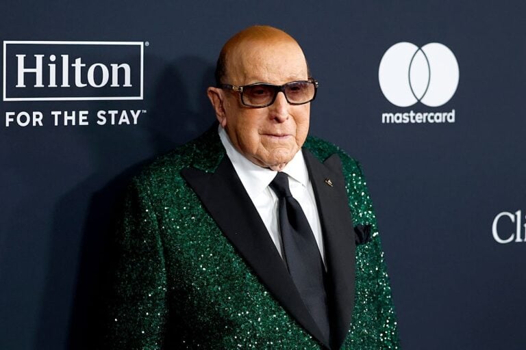 Clive Davis at event