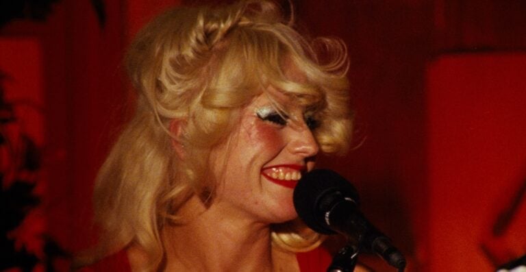 Amyl and the Sniffers