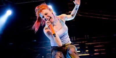 paramore tour twitter