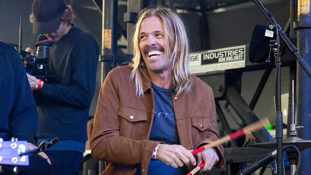 Taylor Hawkins Honored Grammys Emotional Tribute