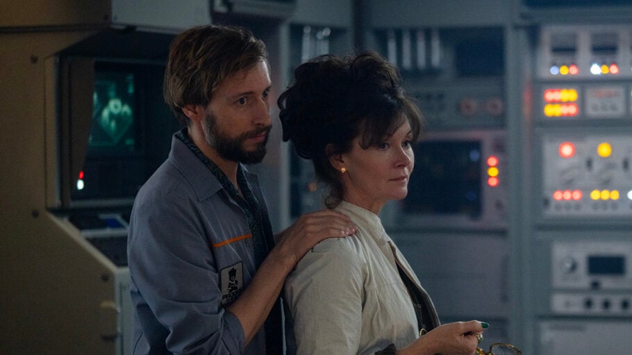 Essie Davis and David Rysdahl in