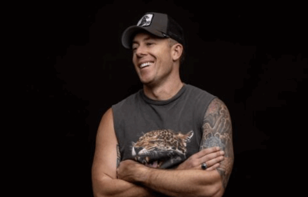 Casey Barnes and Chugg Music Split