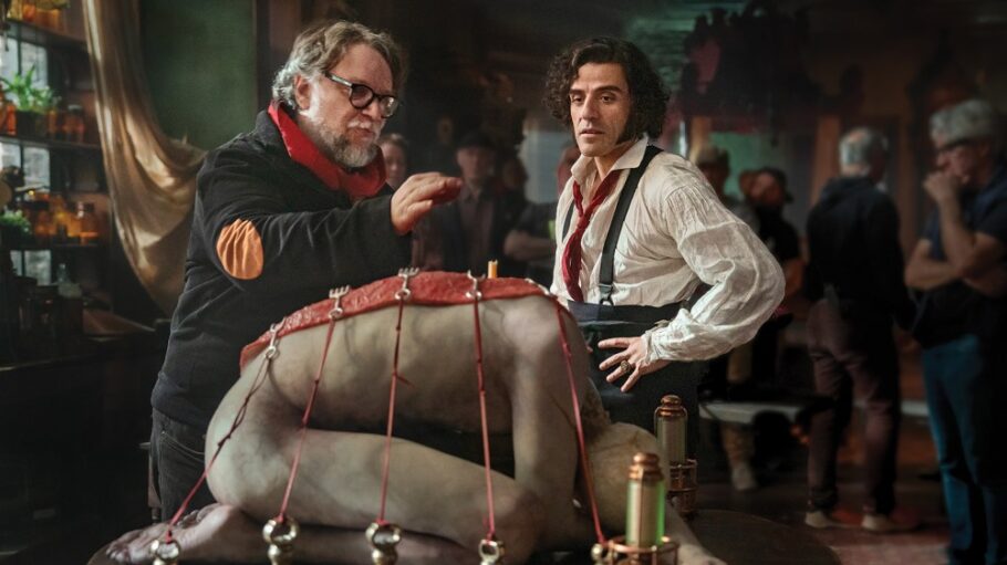 Guillermo del Toro and Oscar Isaac