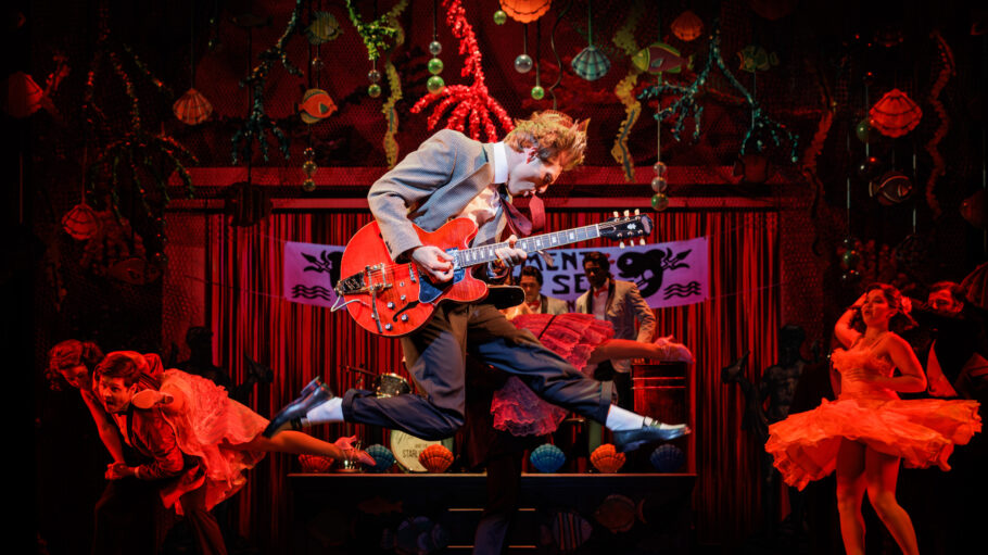 Axel Duffy as Marty McFly jumping