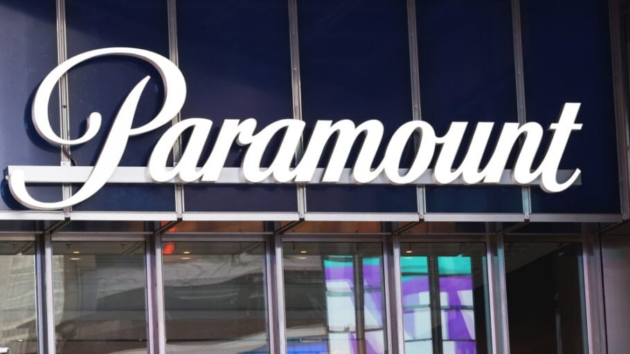 Paramount sign