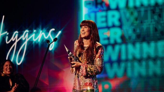 Missy higgins accepting an ARIA at