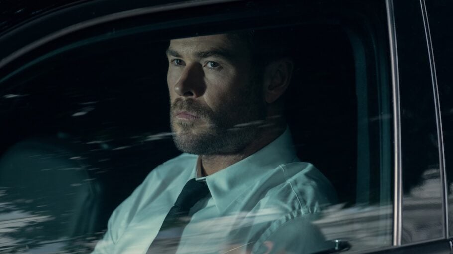 Chris Hemsworth Is Master Thief After