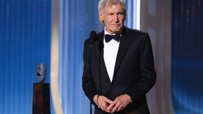 Harrison Ford Fights Back Tears Accepting