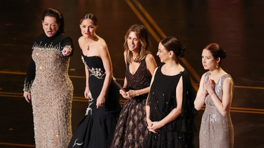 ‘Bridesmaids’ Reunion: Kristen Wiig, Melissa McCarthy