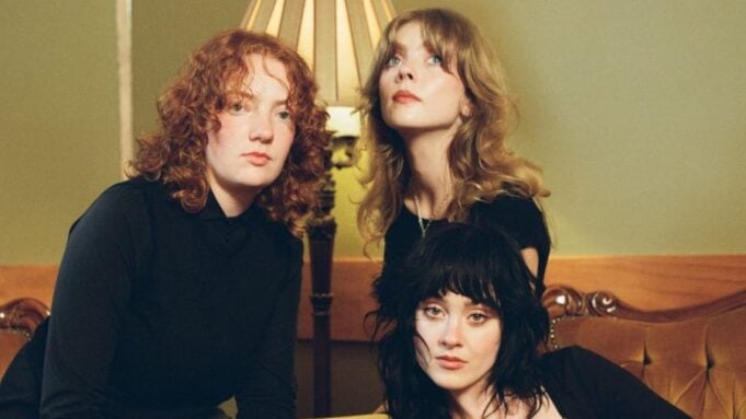 Folk Bitch Trio