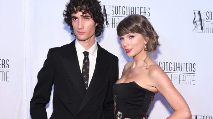 Sombr Swift
