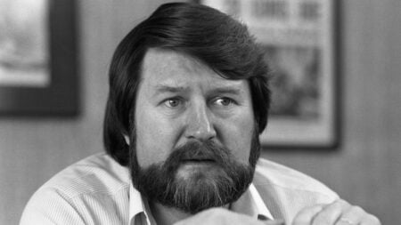 MELBOURNE, AUSTRALIA - 1985: Derryn Hinch