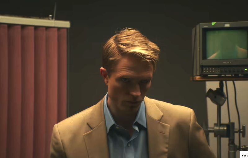 Robert Pattinson as Chris Hansen