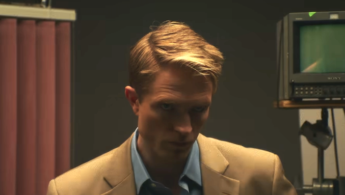 Robert Pattinson as Chris Hansen